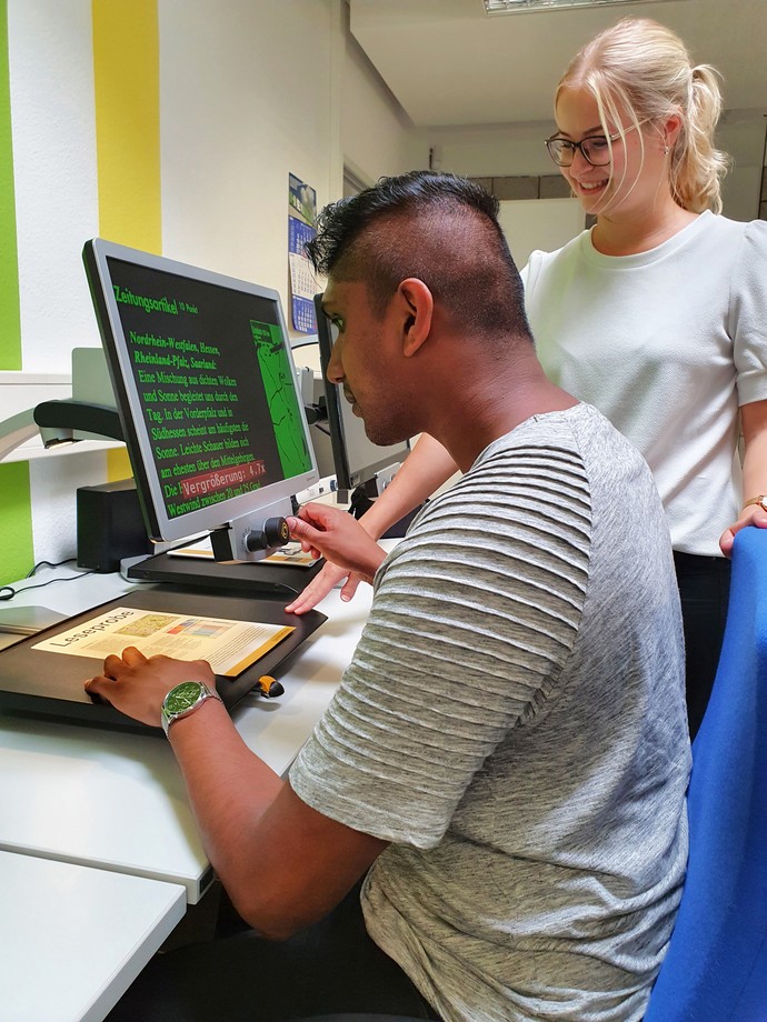 Technische Beratung am Computer