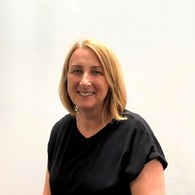 Ein Porträtfoto von Elke Wegner
