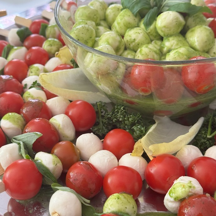 Tomate-Mozzarella (vergrößerte Bildansicht wird geöffnet)